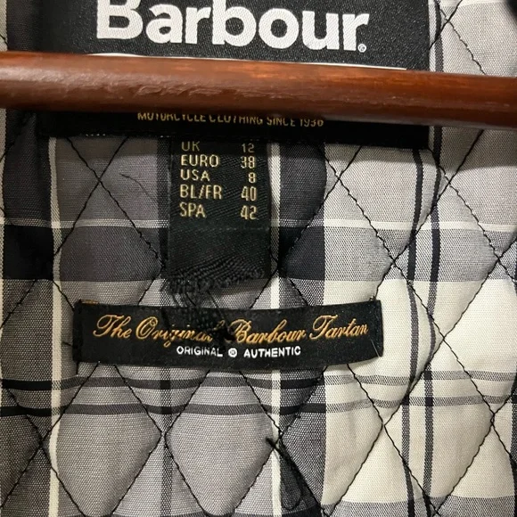 Authentic Barbour Belted Waxed Jacket - Black - Leather Trim Sz US 8 UK 12 - Picture 8 of 14